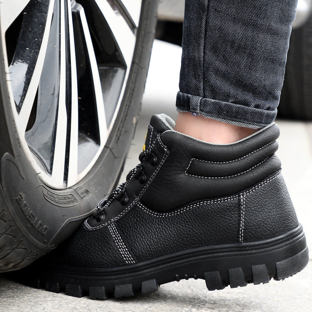 Water Resistant Composite Toe Work Shoes Non Slip