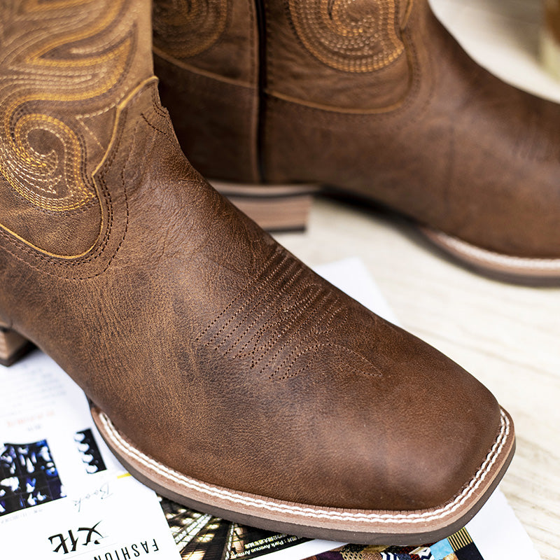 Comfortable Durable Men’s Western Cowboy Boots in Dark Brown Cowhide