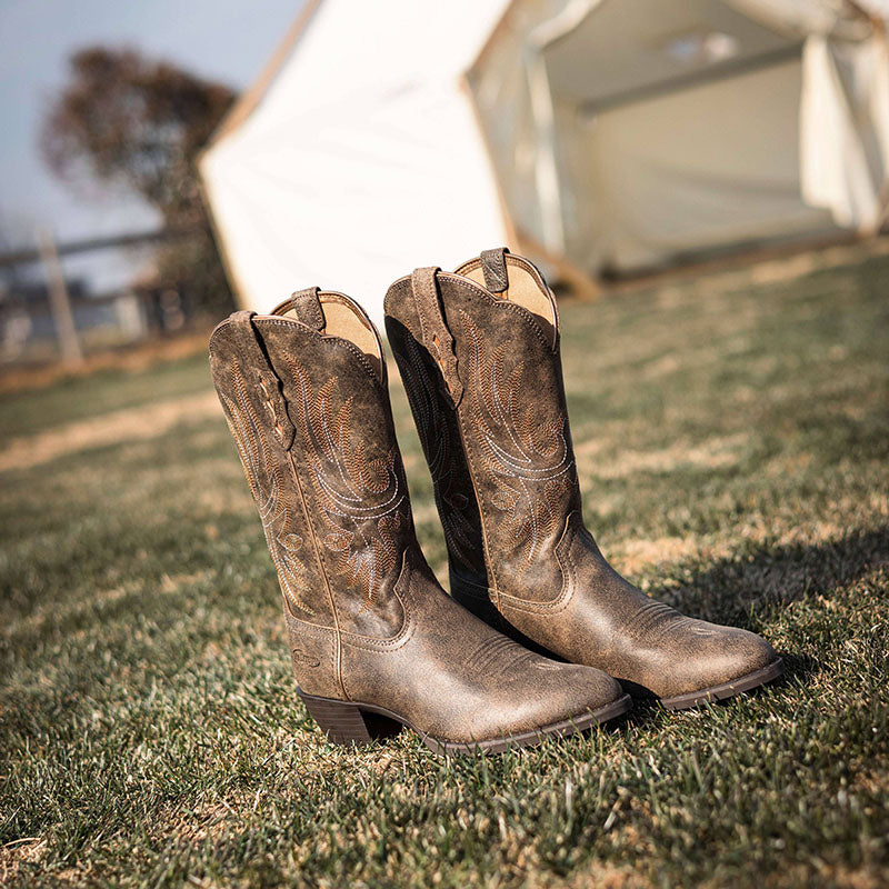 Pointed Toe Ladies Leather Cowboy Boots - Stylish Western Boots