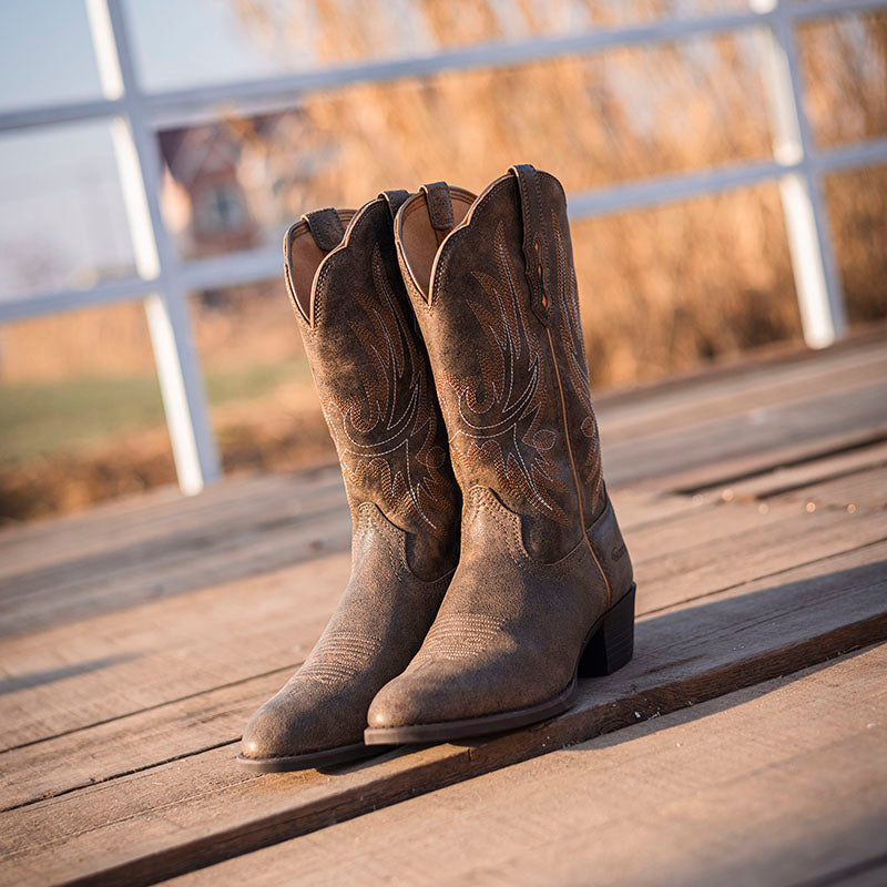 Pointed Toe Ladies Leather Cowboy Boots - Stylish Western Boots