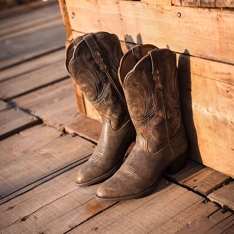 Pointed Toe Ladies Leather Cowboy Boots - Stylish Western Boots